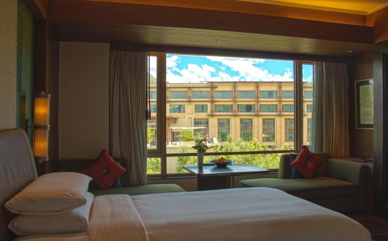 Shangri-La Lhasa Esterno foto