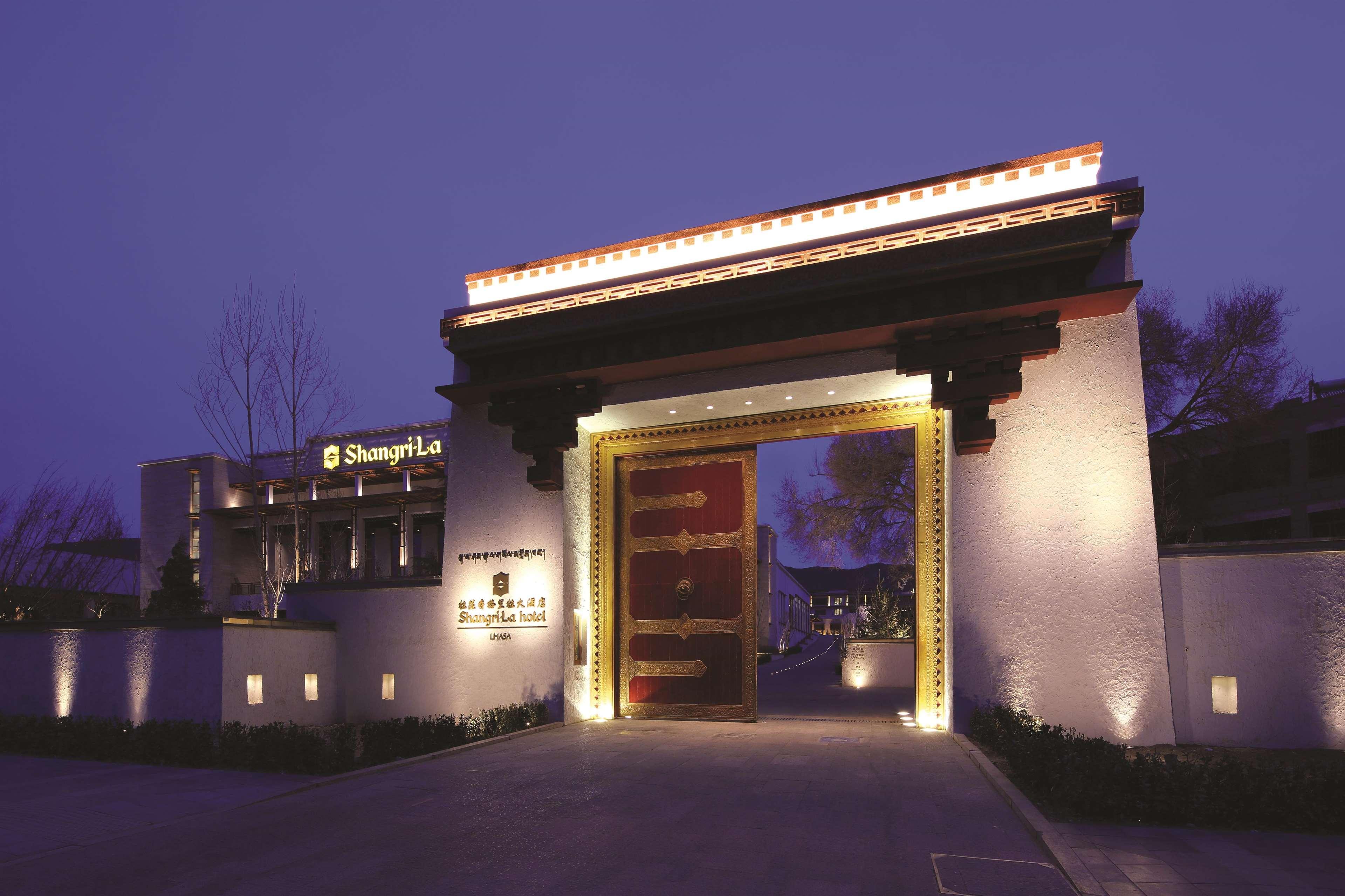 Shangri-La Lhasa Esterno foto