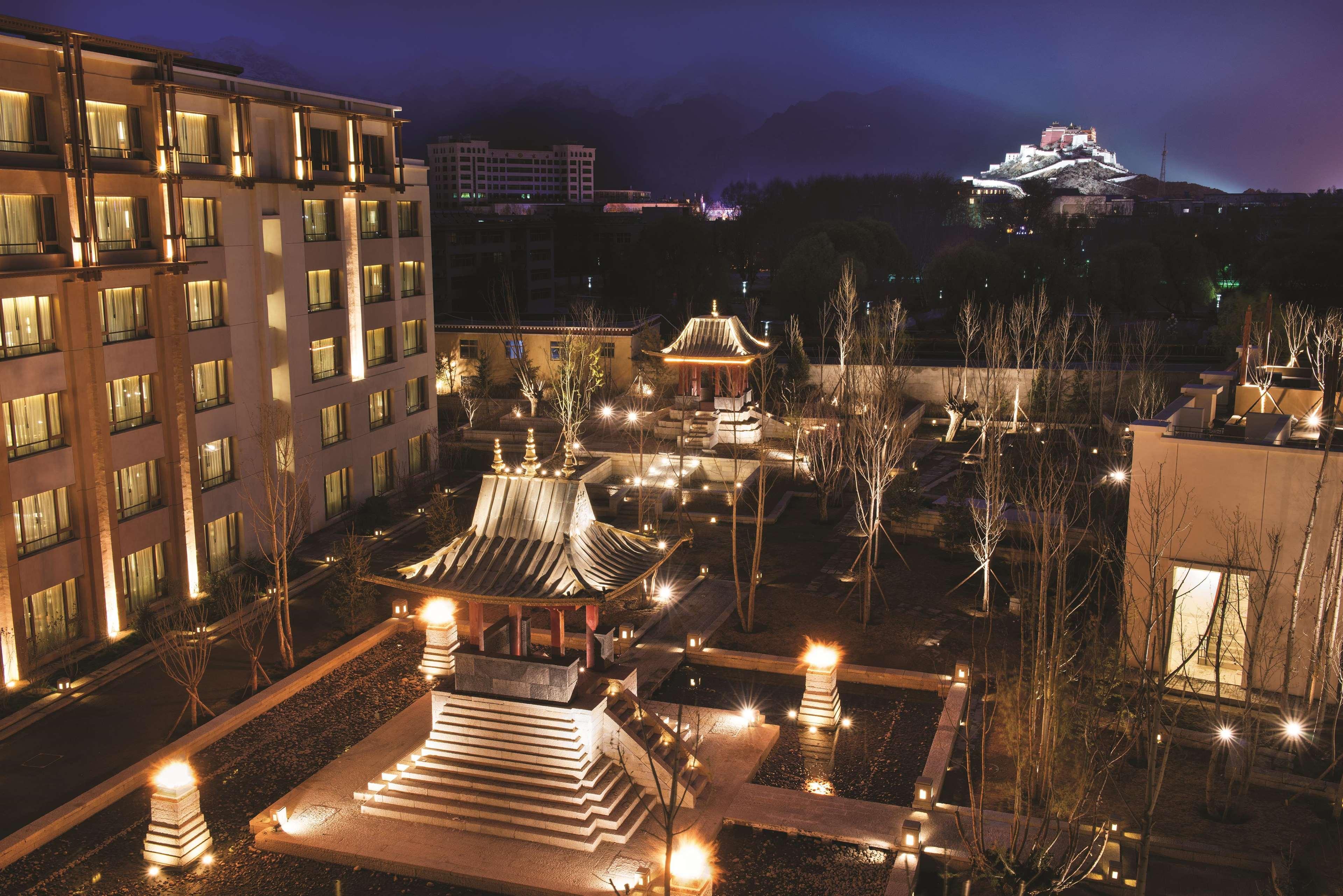 Shangri-La Lhasa Esterno foto