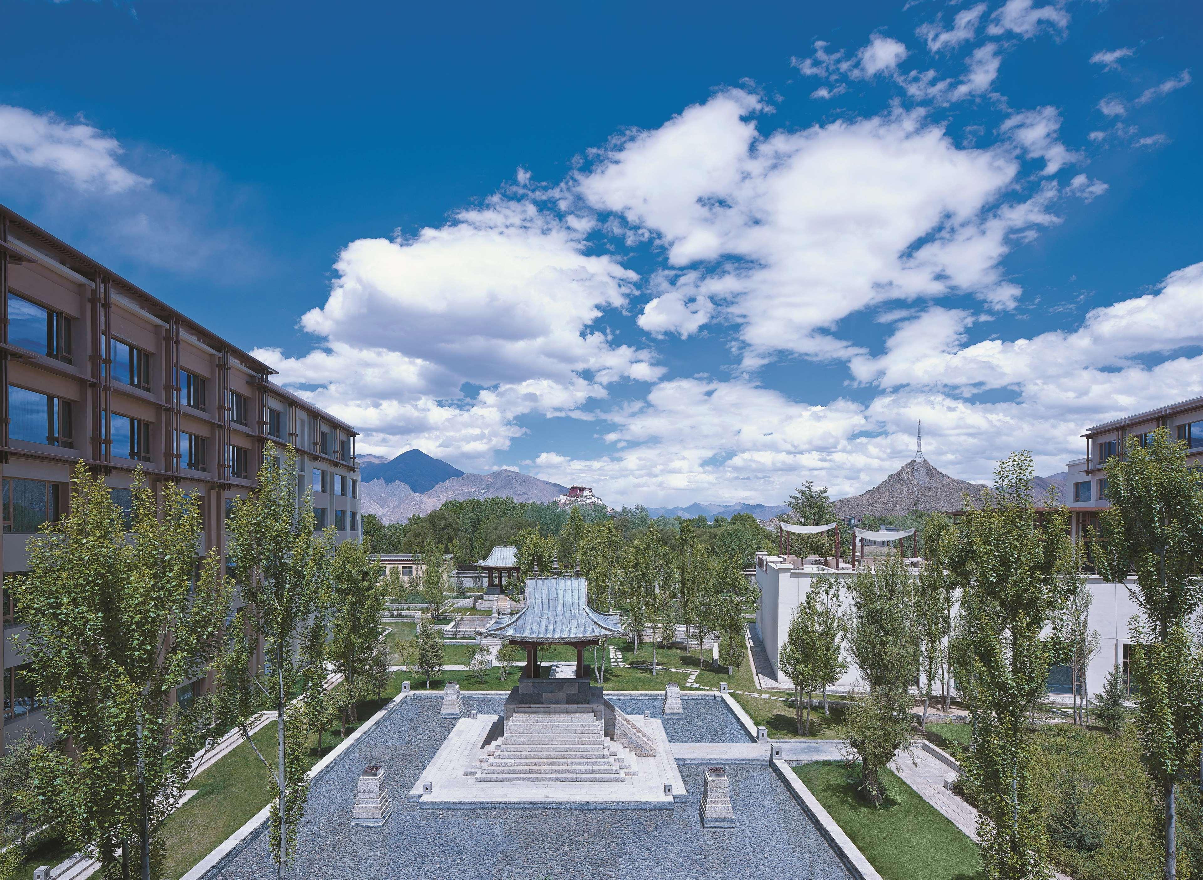 Shangri-La Lhasa Esterno foto