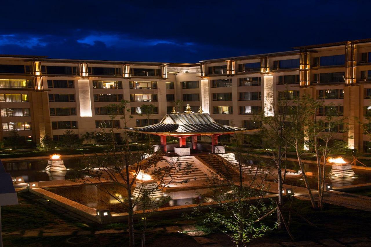 Shangri-La Lhasa Esterno foto